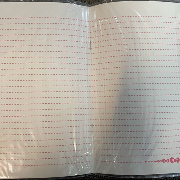 Hello kitty notebook - Picture 3 of 3